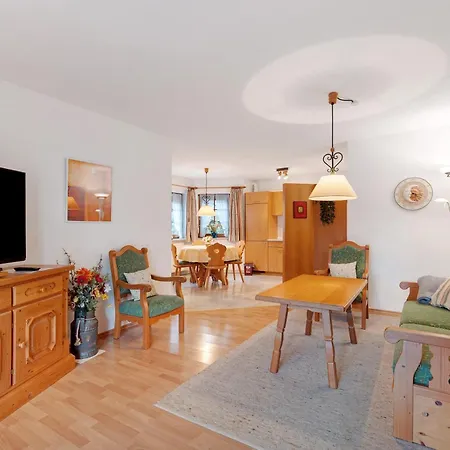 Haus Waldvogel شقة