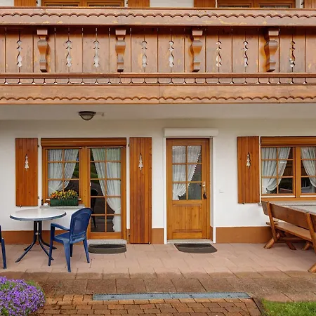 Haus Waldvogel *